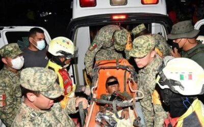 Rescata Sedena con Vida a Niño Atrapado Entre Escombros en Venezuela