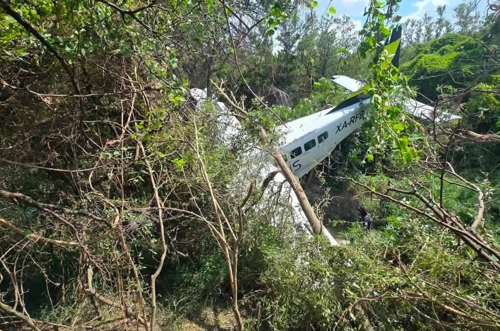 Cae Avión de Aerus Cerca del Aeropuerto de Monterrey