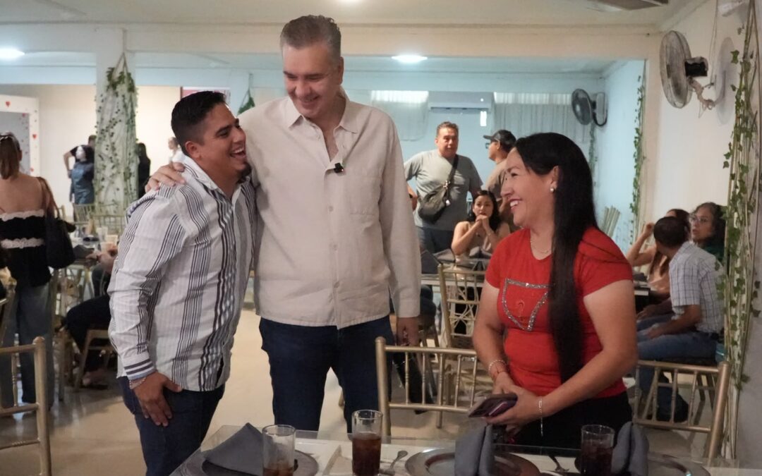 Reconoce Waldo a Maestros Como Primera Línea Para Cuidar a la Comunidad
