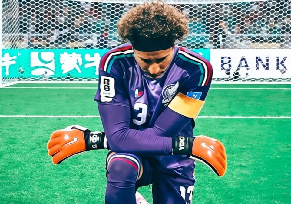 Cuelga los Guantes Memo Ochoa