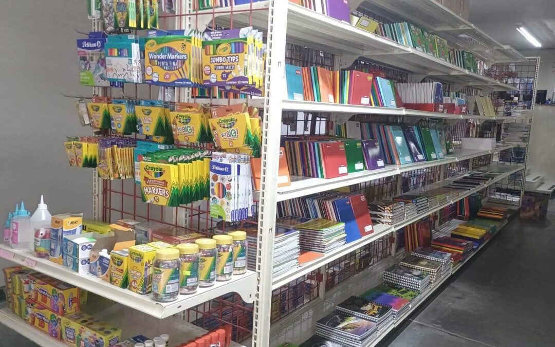 Alistan Compras Para Regreso a Clases