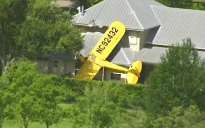 Se Estrella avión Sobre una Residencia en Texas