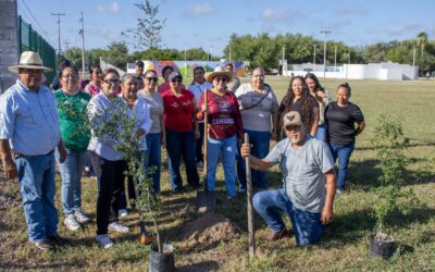 Encabeza Ernestina Perales Jornada Nacional de Reforestación en Camargo