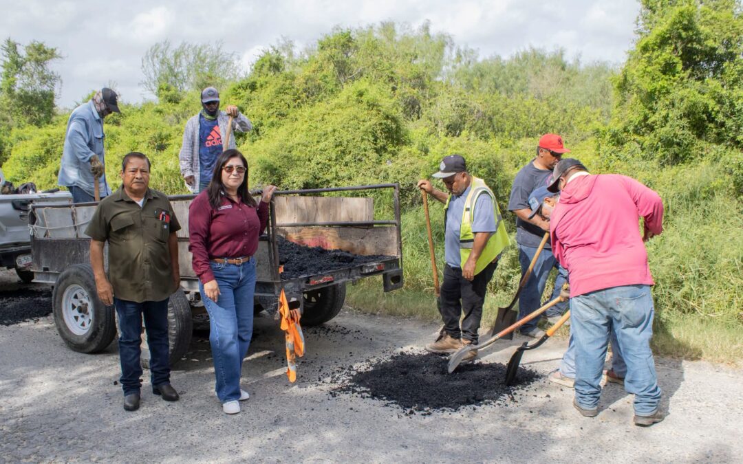 Supervisa Ernestina Perales Bacheo y Refuerza Mantenimiento de Vialidades
