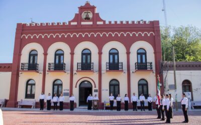 Reconocen Labor de Bomberos en Ceremonia Cívica