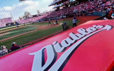 Sobreviven Diablos a Lluvia y Mantiene Sueño de Tricampeonato
