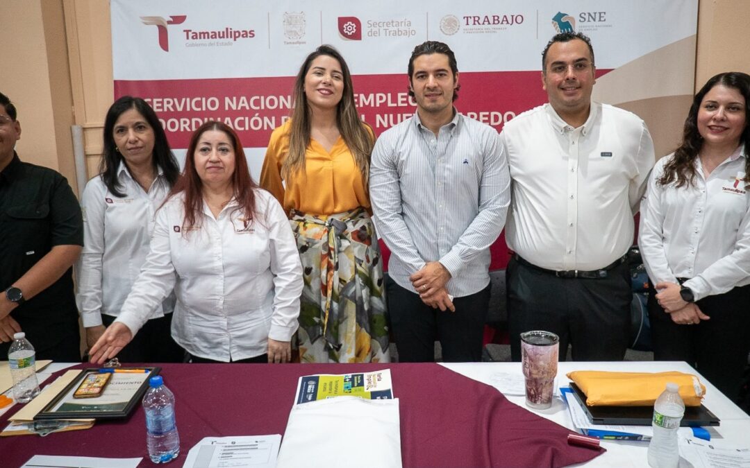 Acerco Feria de Empleo de la Juventud a buscadores de trabajo en Nuevo Laredo