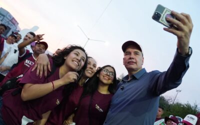 Pide Waldo oportunidades para jóvenes