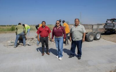 Supervisa Ernestina Perales Reconstrucción de Paso Vehicular
