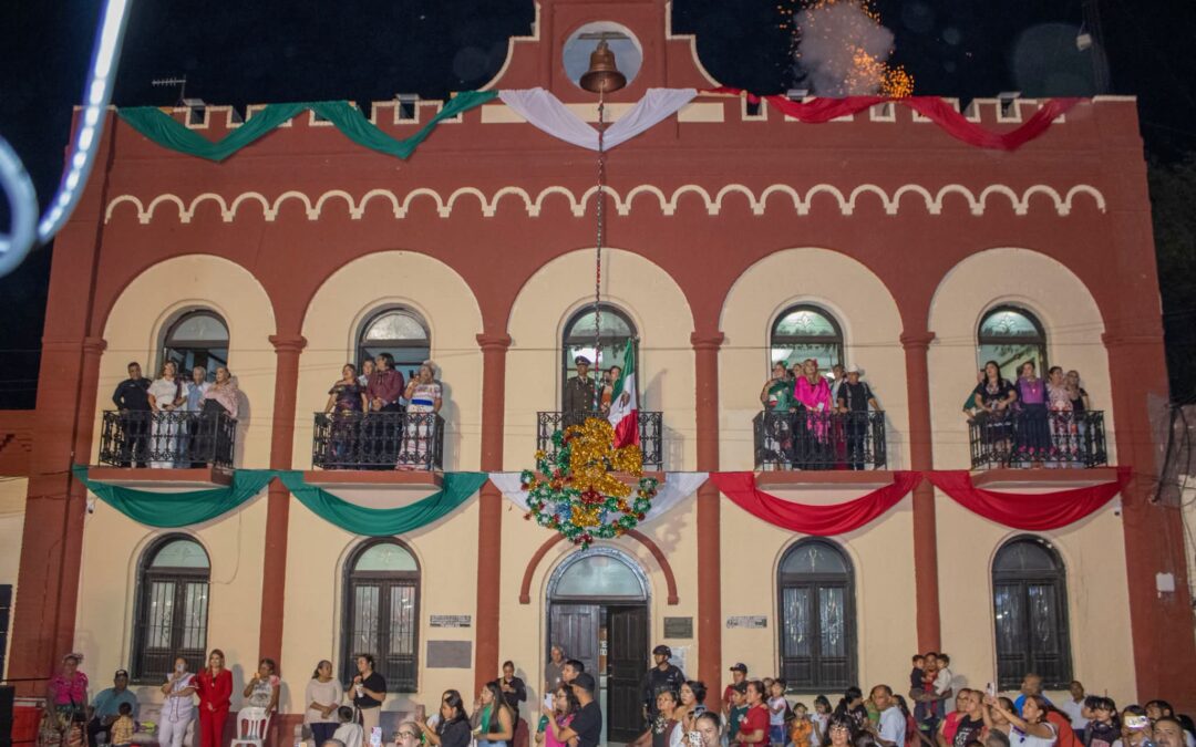 Ernestina Perales encabeza celebración del Grito de Independencia en Camargo