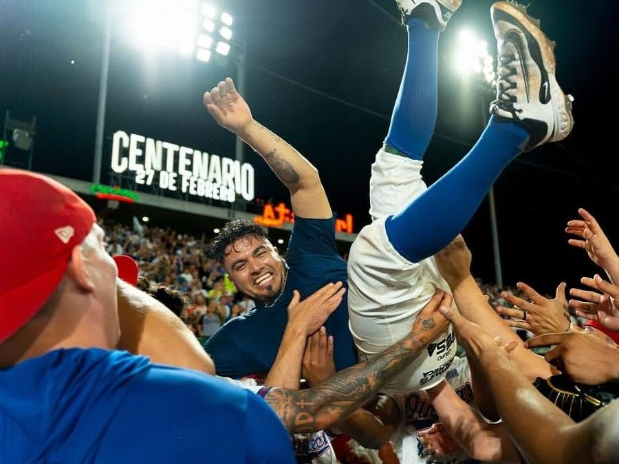 Toros y Olmecas Van Por la Corona