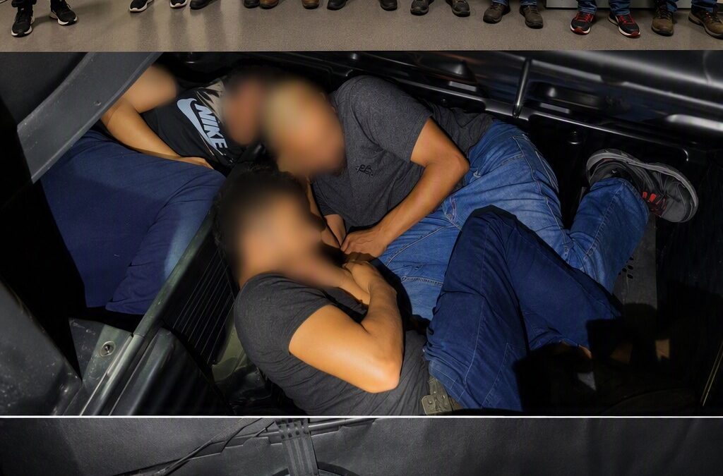 Hallan a Migrantes Ocultos en Tractocamión