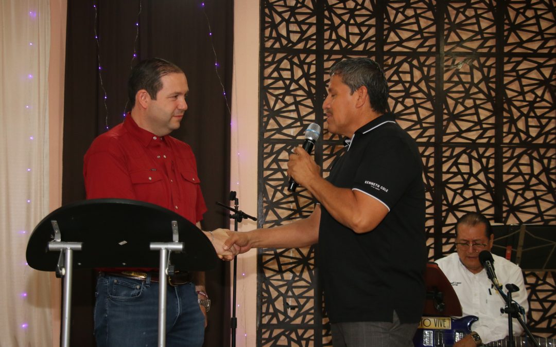 Estrecha Pedro Lozano Vínculos con Líderes Religiosos de Nuevo Laredo