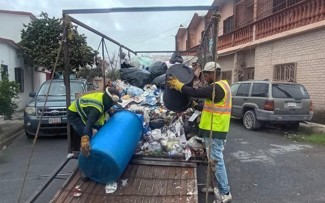 Exhorta Servicios Públicos de Reynosa a no tirar basura en la calle para evitar inundaciones